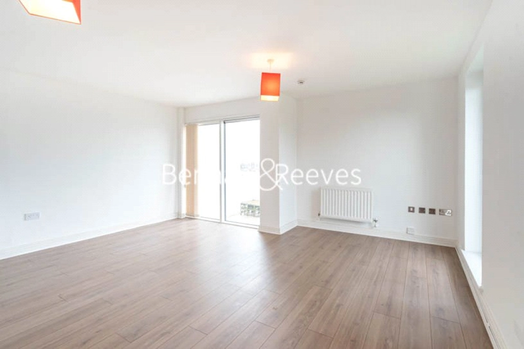 2 bedrooms apartments/flats for sale in Erebus Drive, London - SE28 view 7