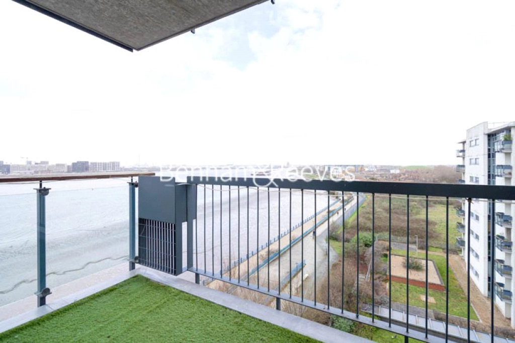 2 bedrooms apartments/flats for sale in Erebus Drive, London - SE28 view 11