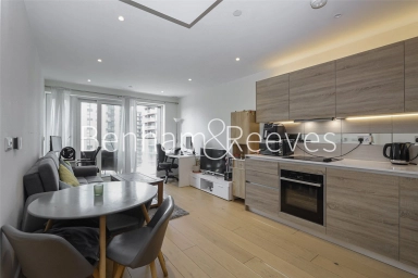 Duke of Wellington Avenue, London - SE18 view 1