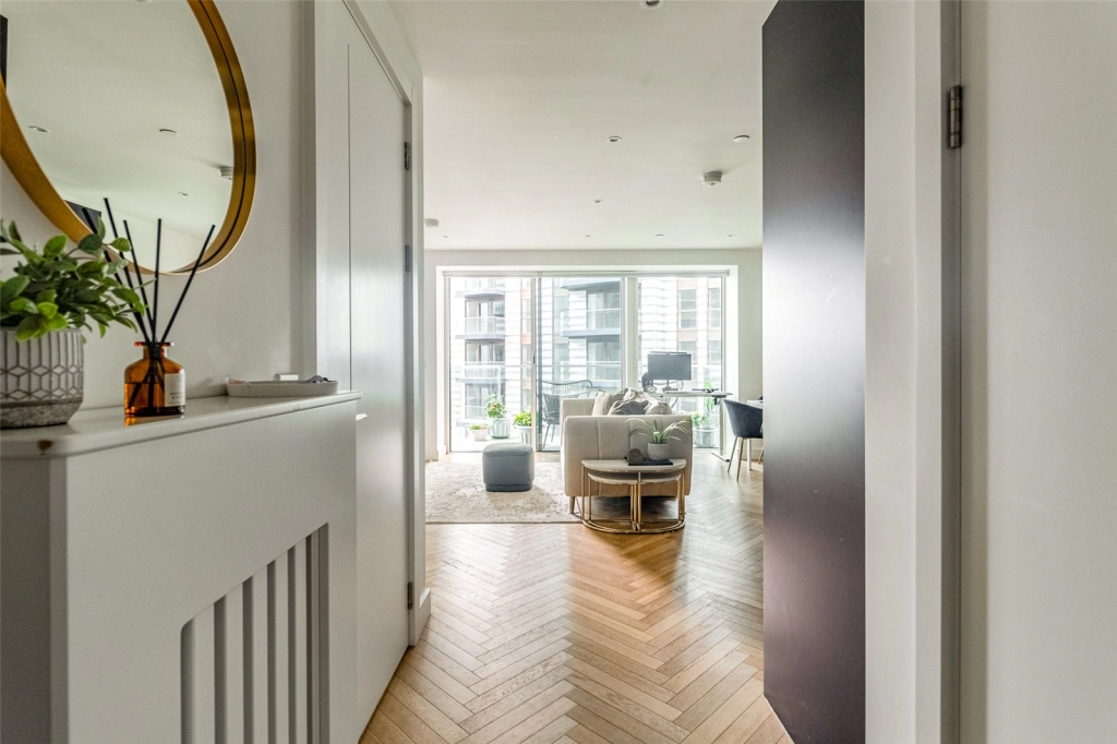 1 bedroom apartments/flats for sale in Brigadier Walk, Woolwich - SE18 view 6