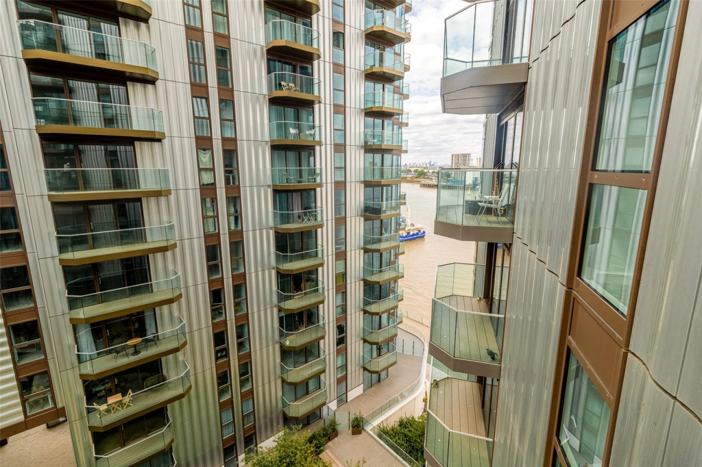 1 bedroom apartments/flats for sale in Brigadier Walk, Woolwich - SE18 view 21