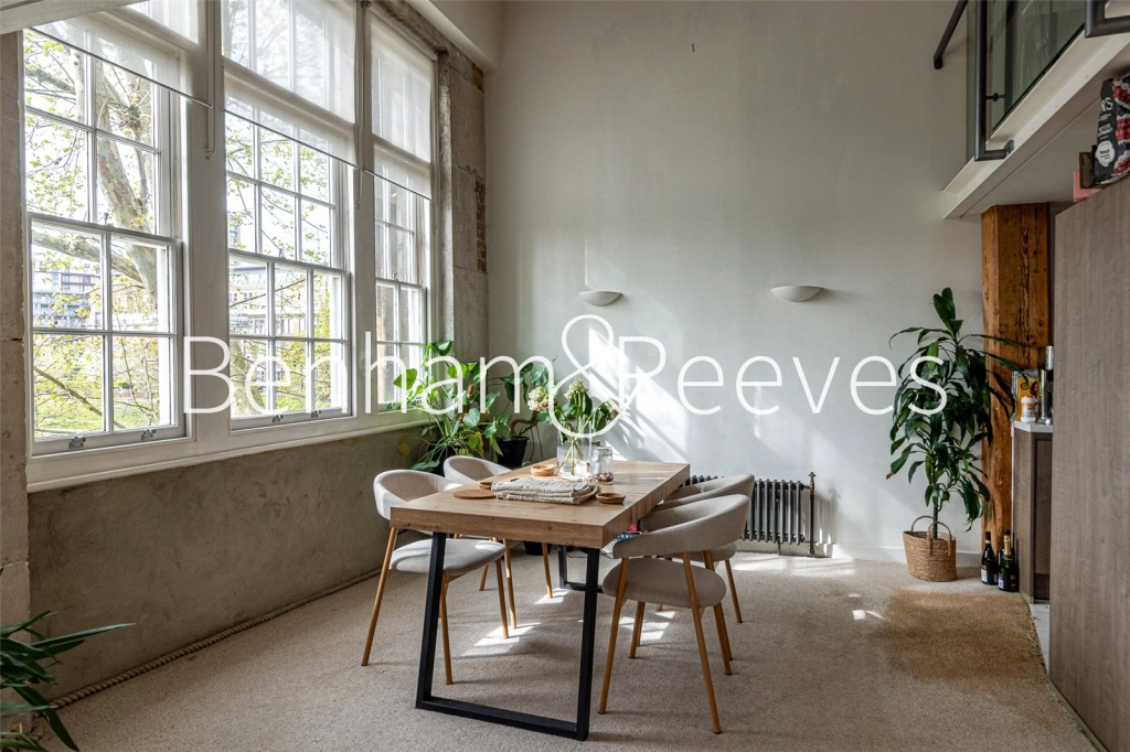 2 bedrooms apartments/flats for sale in Marlborough Road, London - SE18 view 8