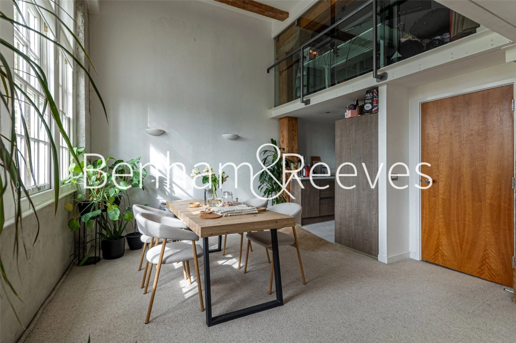 2 bedrooms apartments/flats for sale in Marlborough Road, London - SE18 view 11