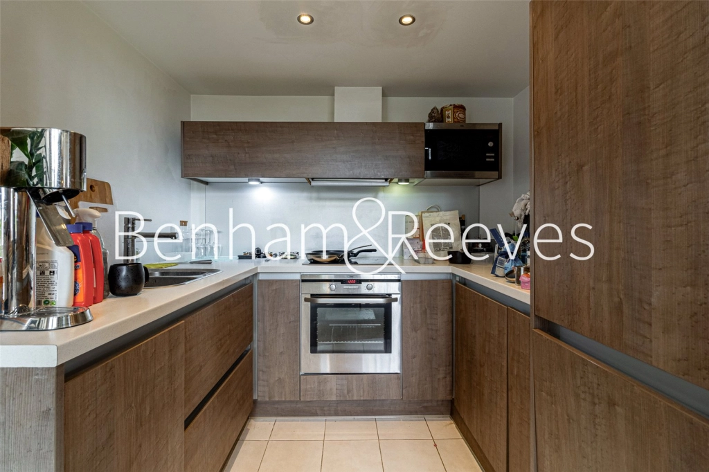 2 bedrooms apartments/flats for sale in Marlborough Road, London - SE18 view 12