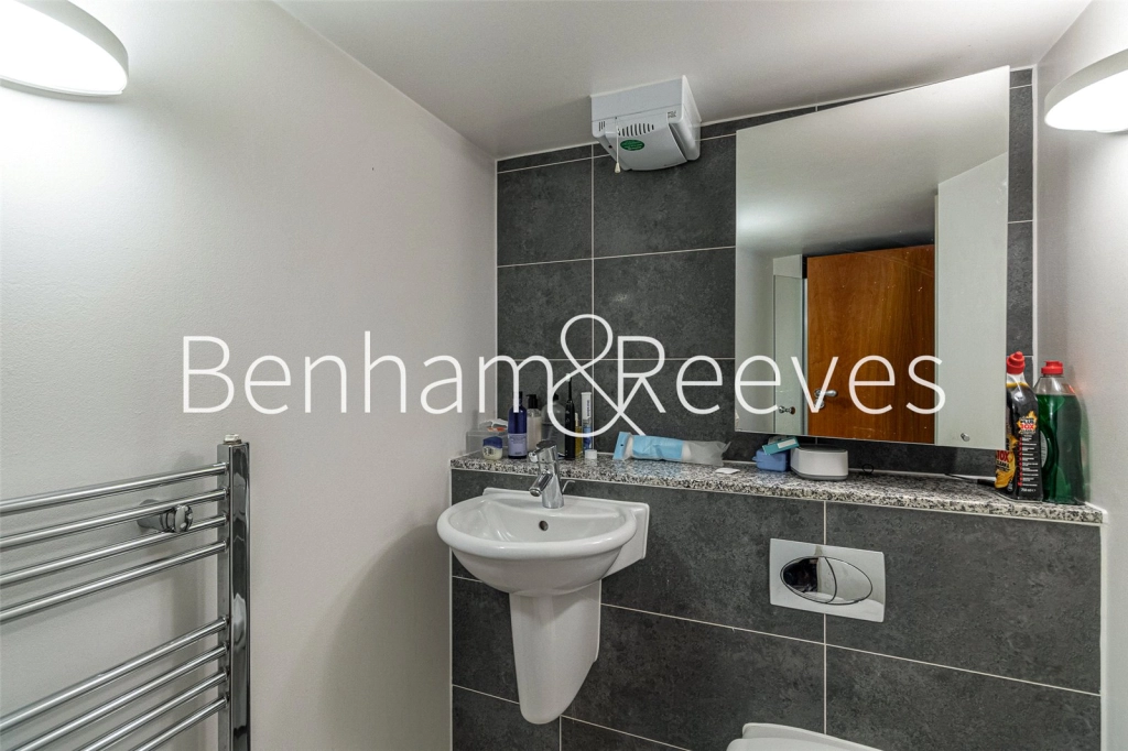 2 bedrooms apartments/flats for sale in Marlborough Road, London - SE18 view 21
