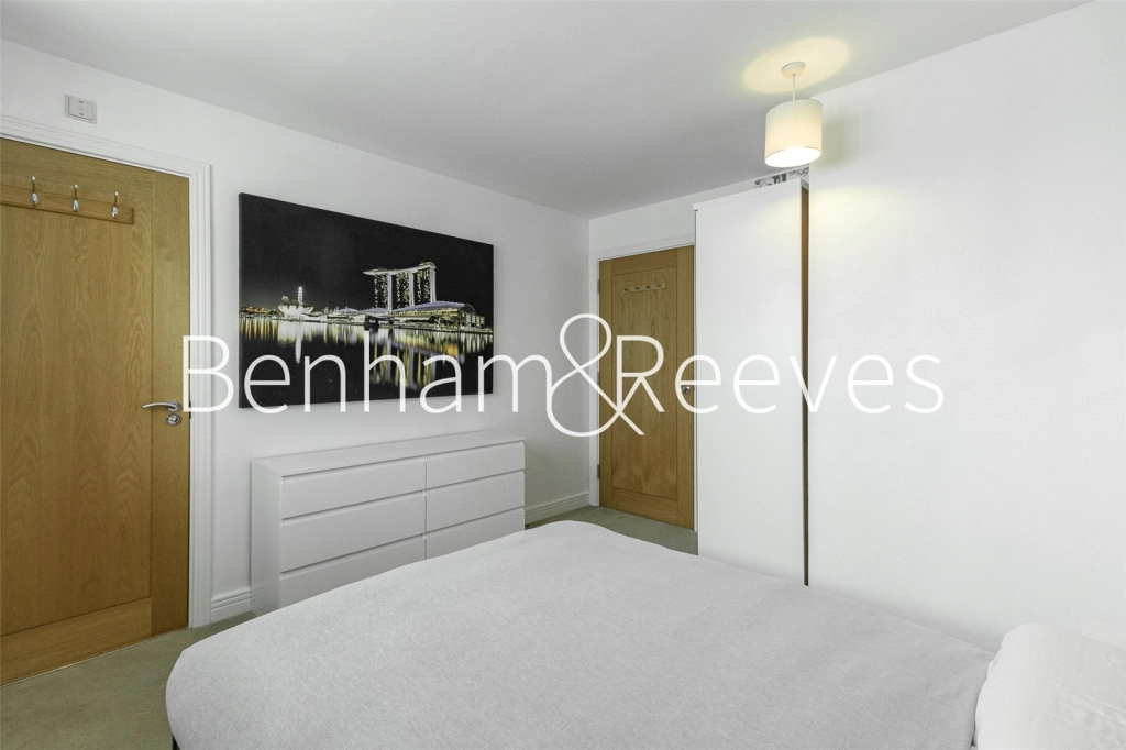 2 bedrooms apartments/flats for sale in Erebus Drive, London - SE28 view 12