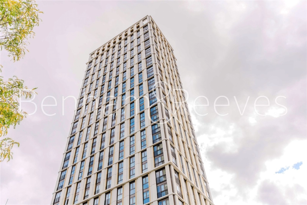 1 bedroom apartments/flats for sale in Affinity View, London - E16 view 5