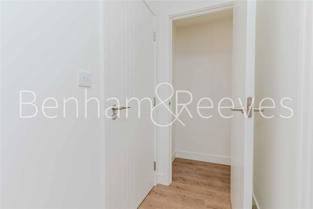 1 bedroom apartments/flats for sale in Affinity View, London - E16 view 16