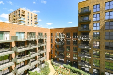 Banks Road, London - SE3 view 12