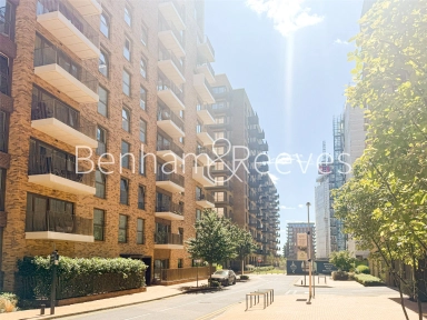 Banks Road, London - SE3 view 14