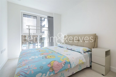 Banks Road, London - SE3 view 19