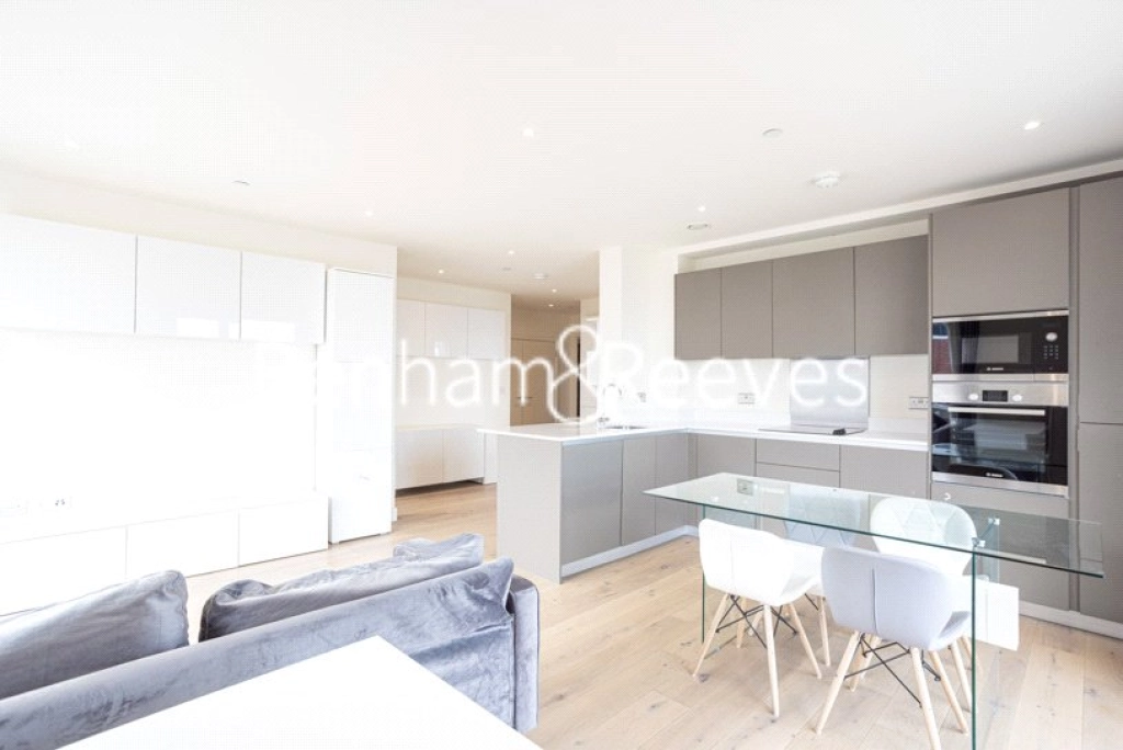 2 bedrooms apartments/flats for sale in New Warren Lane, London - SE18 view 14