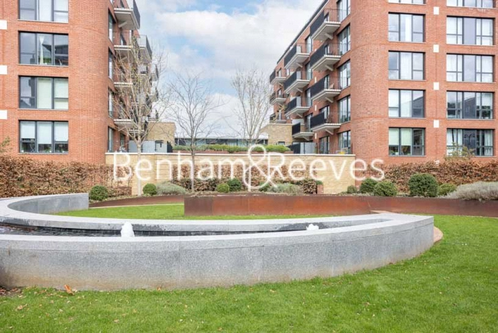 2 bedrooms apartments/flats for sale in New Warren Lane, London - SE18 view 22