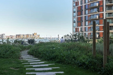 Brigadier Walk, London - SE18 view 5