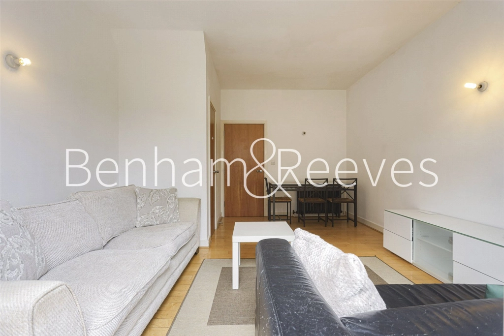 4 bedrooms houses for sale in Hastings Street, London - SE18 view 21