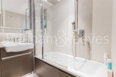 Duke of Wellington Avenue, London - SE18 view 6
