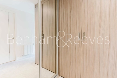 Duke of Wellington Avenue, London - SE18 view 7