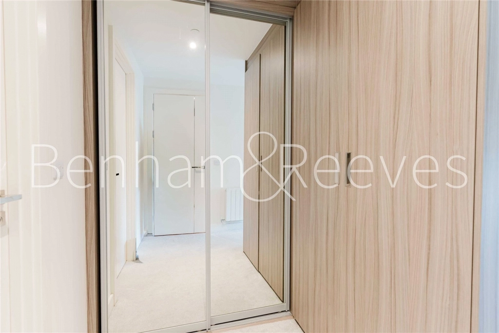 2 bedrooms apartments/flats for sale in Duke of Wellington Avenue, London - SE18 view 8