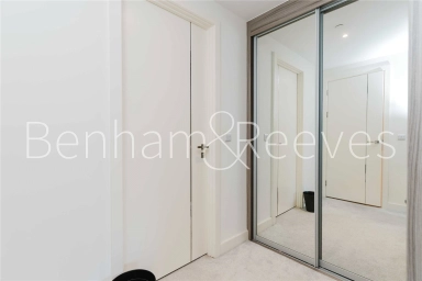 Duke of Wellington Avenue, London - SE18 view 9