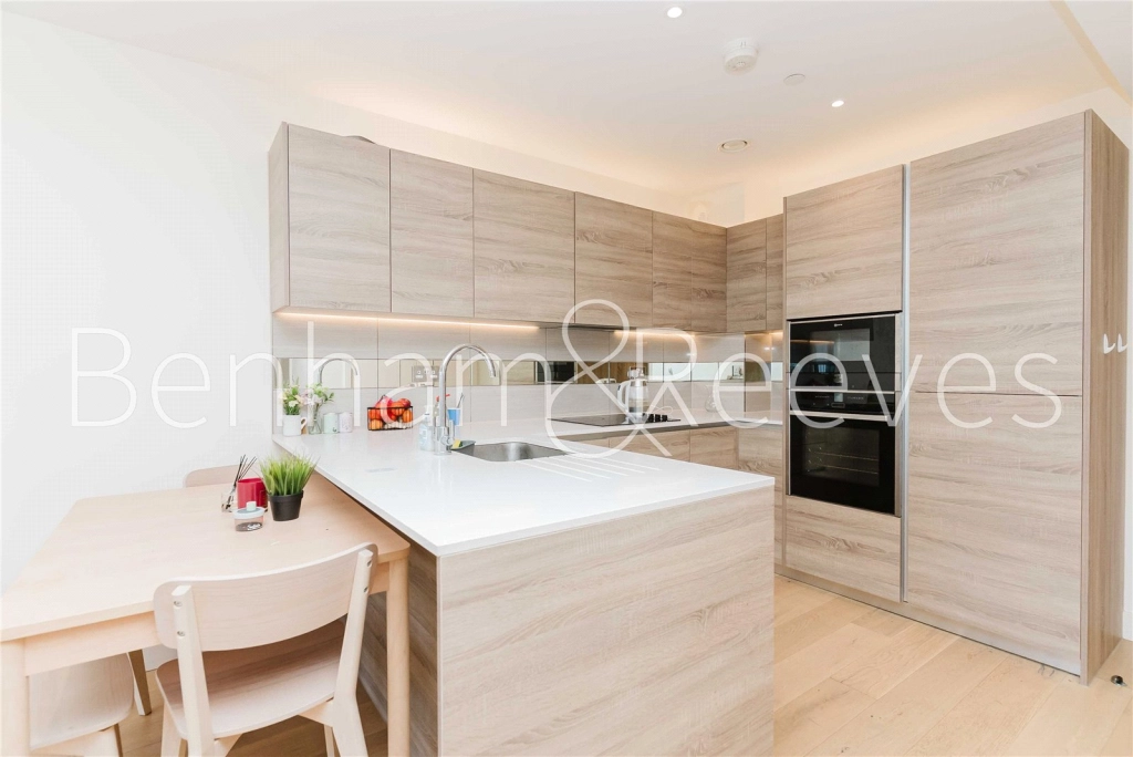 2 bedrooms apartments/flats for sale in Duke of Wellington Avenue, London - SE18 view 12