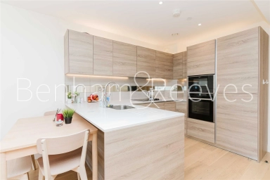 Duke of Wellington Avenue, London - SE18 view 12