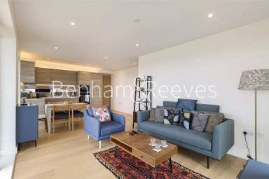 Duke of Wellington Avenue, London - SE18 view 1