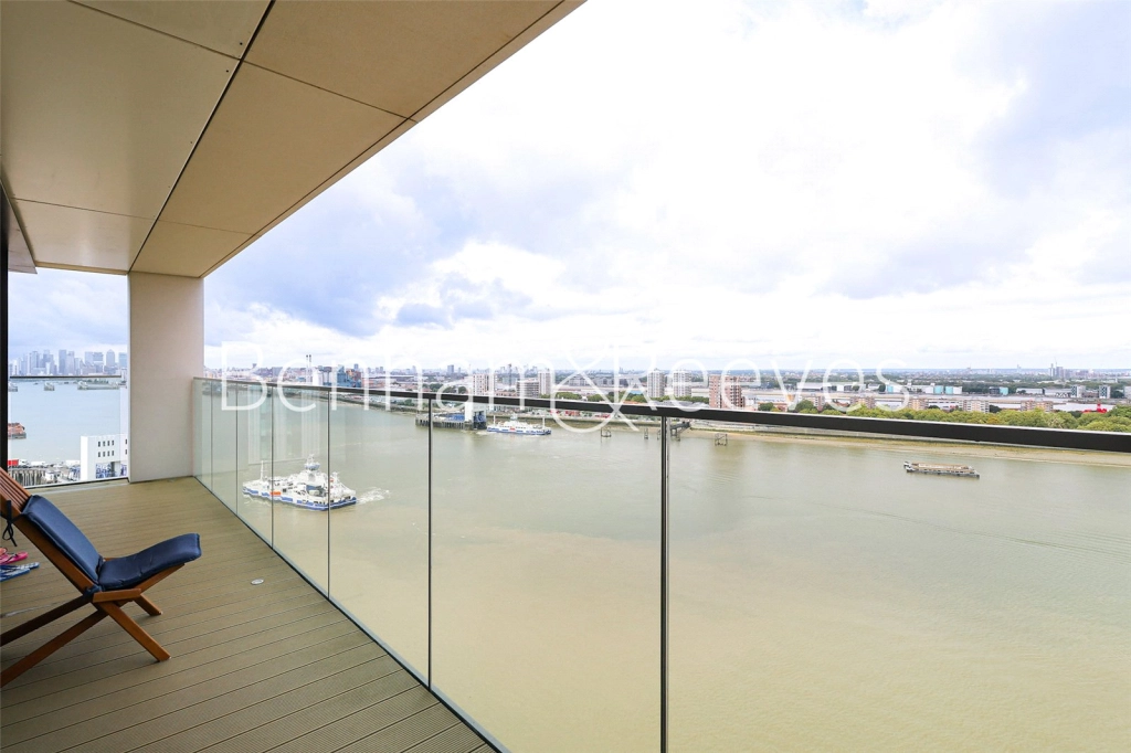 2 bedrooms apartments/flats for sale in Duke of Wellington Avenue, London - SE18 view 5