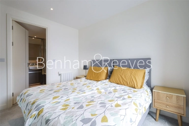 Duke of Wellington Avenue, London - SE18 view 8