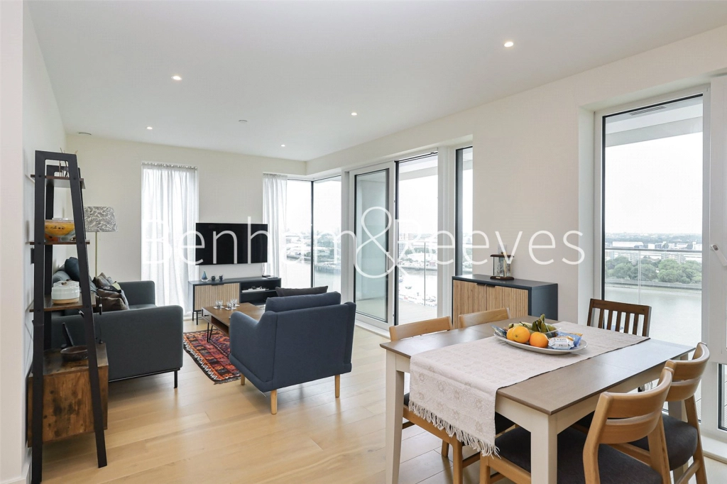 2 bedrooms apartments/flats for sale in Duke of Wellington Avenue, London - SE18 view 12