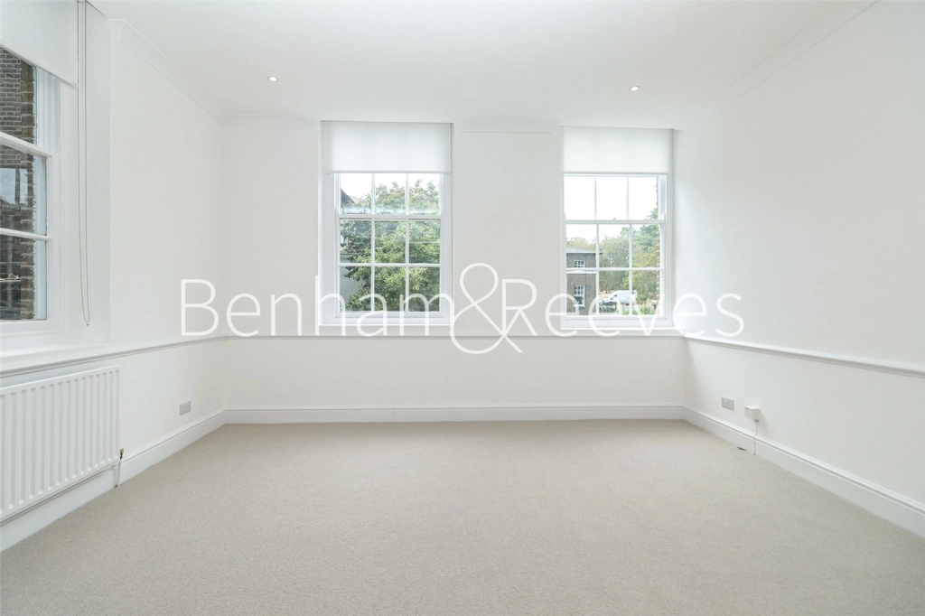 1 bedroom apartments/flats for sale in Connaught Mews, London - SE18 view 2