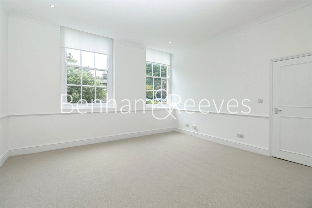 1 bedroom apartments/flats for sale in Connaught Mews, London - SE18 view 3