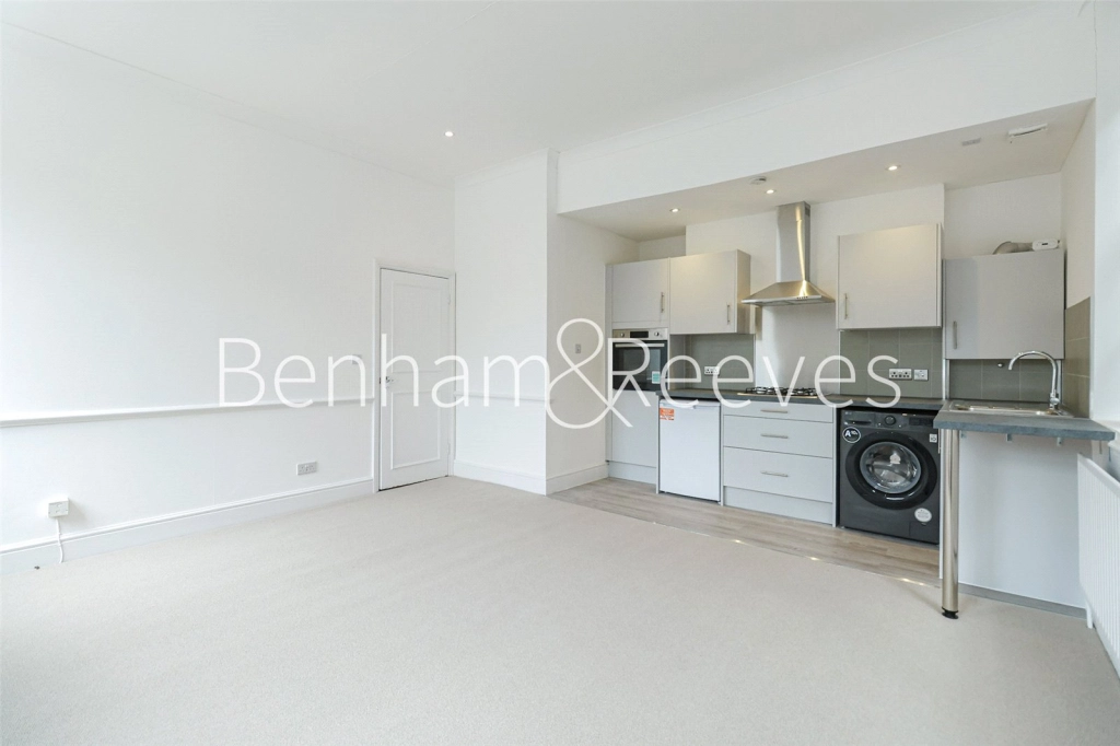 1 bedroom apartments/flats for sale in Connaught Mews, London - SE18 view 4