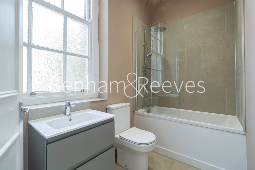 1 bedroom apartments/flats for sale in Connaught Mews, London - SE18 view 14