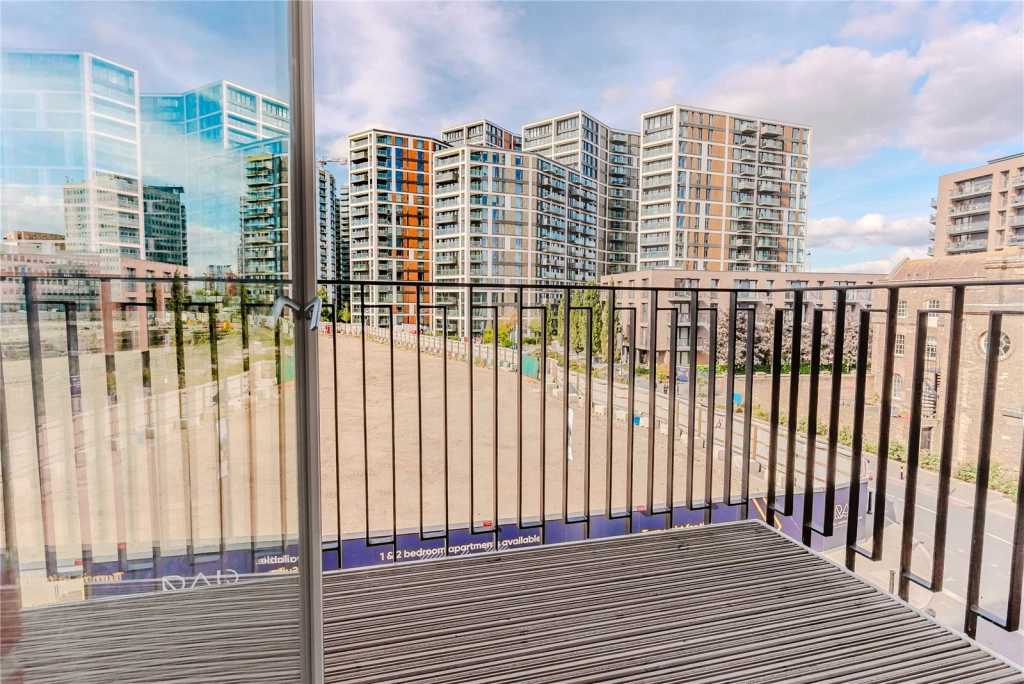 1 bedroom apartments/flats for sale in New Warren Lane, Woolwich - SE18 view 7