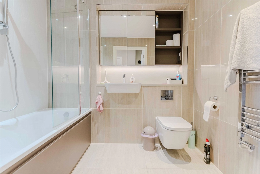 1 bedroom apartments/flats for sale in New Warren Lane, Woolwich - SE18 view 6