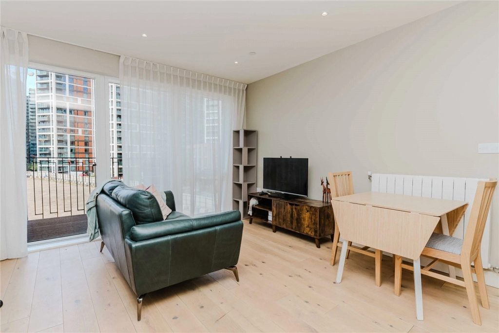 1 bedroom apartments/flats for sale in New Warren Lane, Woolwich - SE18 view 2