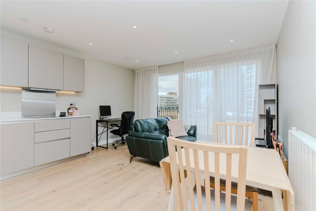 1 bedroom apartments/flats for sale in New Warren Lane, Woolwich - SE18 view 10