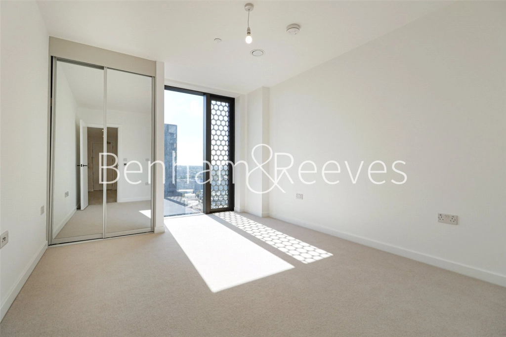 2 bedrooms apartments/flats for sale in West Parkside, London - SE10 view 3