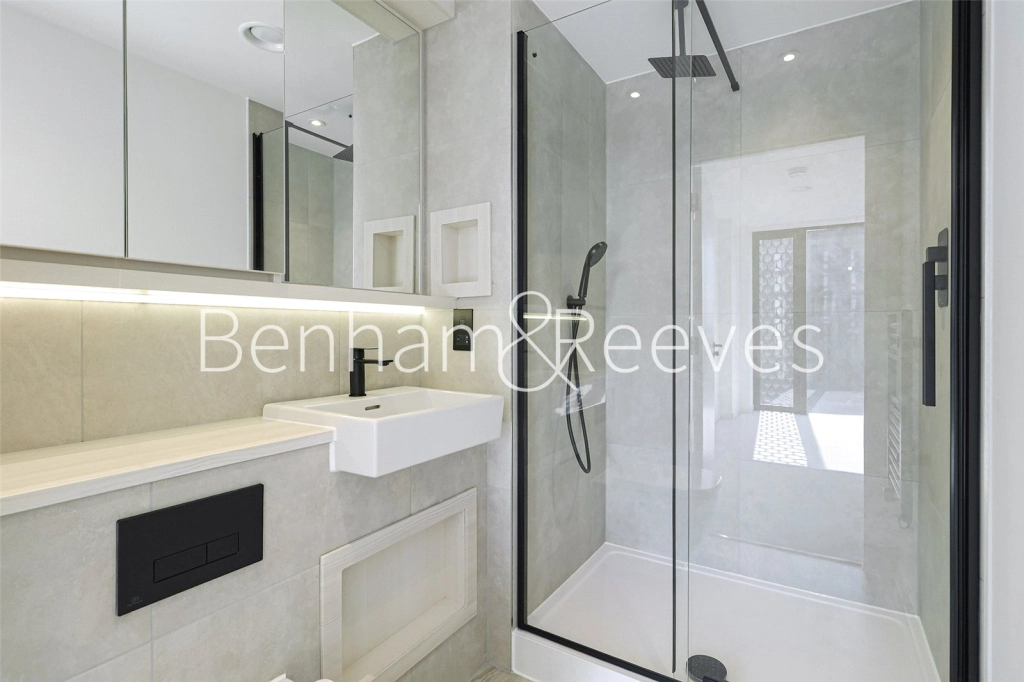 2 bedrooms apartments/flats for sale in West Parkside, London - SE10 view 6