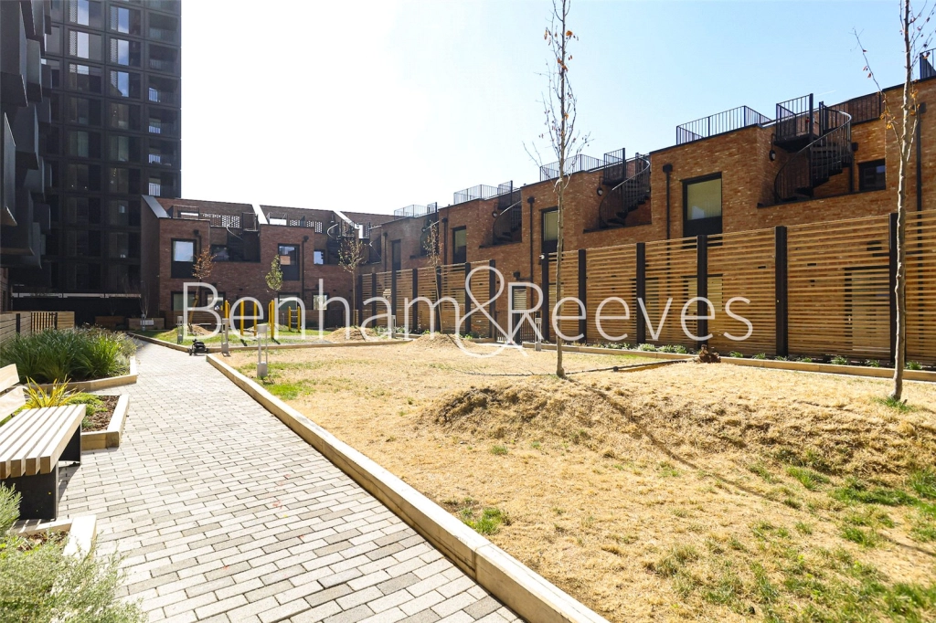 2 bedrooms apartments/flats for sale in West Parkside, London - SE10 view 20