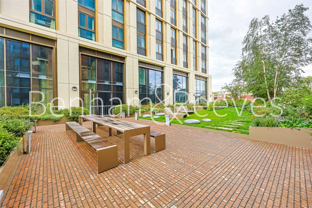 1 bedroom apartments/flats for sale in Affinity View, London - E16 view 3