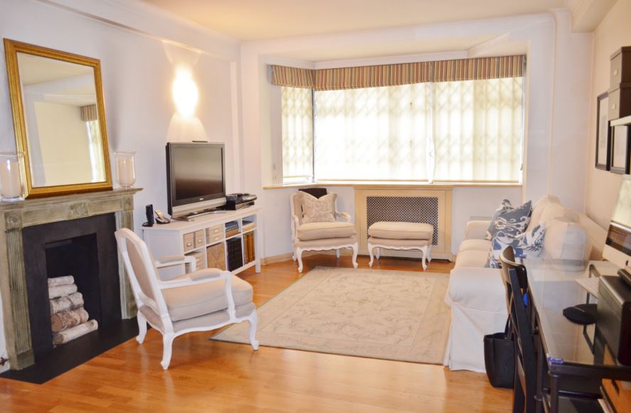 3 bed flat to rent in Kensington, 750 pw