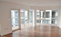 2 bed flat to rent in Ealing, W5 £575 per week 