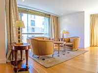 4 bed flat to rent in The Knightsbridge, SW7 £5,750pw