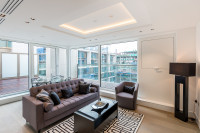 2 bed flat to rent in 375 Kensington High Street, W14 £1,000 pw