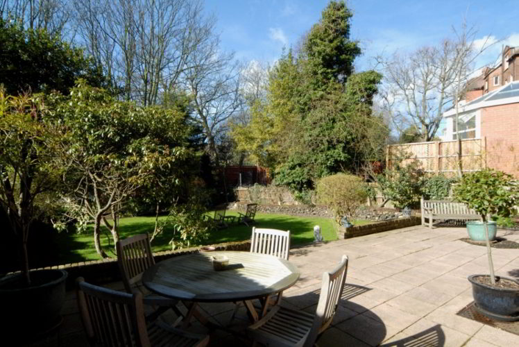 7 bed house to rent in Hampstead, NW3 £3,500pw