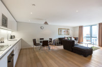 3 bed flat to rent in Merchant Square, W2 £795pw