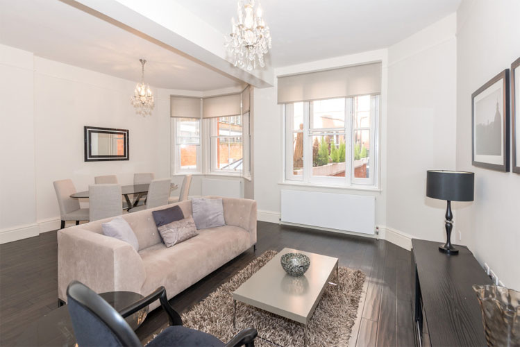 3 bdrm flat to rent in Artillery Row, SW1 £1000 per week