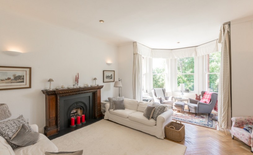 3 bed maisonette to rent in Hamsptead, NW3 £1,595 pw
