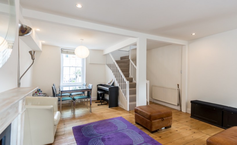 3 Bed Cottage in Hampstead, NW3 £825 per week